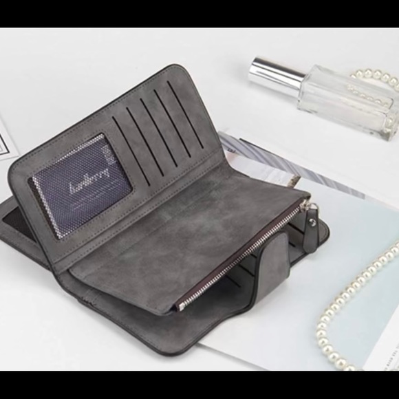 NWOT Baellery Wallet - Picture 9 of 10